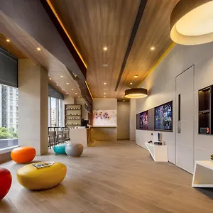 Hotel Starphire