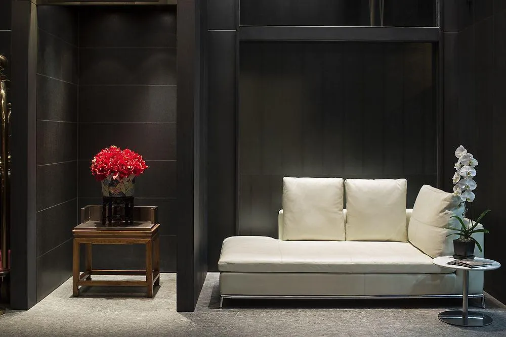 V Wanchai2 Hotel Hong Kong 4*,